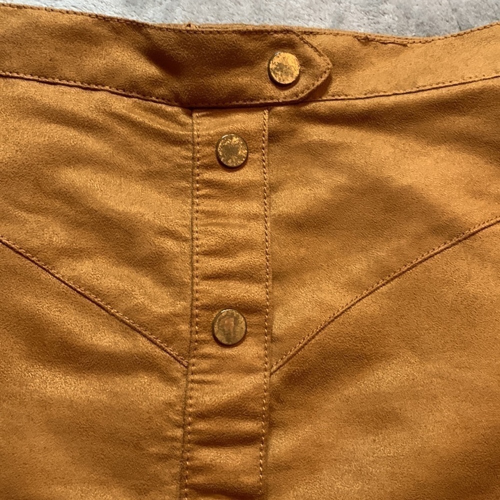 H&M Skirt - Picture 3 of 7